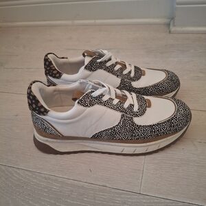 Madewell Women's White and Black Athletic Shoes